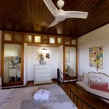 Casa De Pedras Alvas *