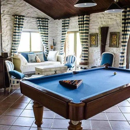 Casa De Pedras Alvas