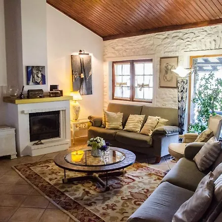 Casa De Pedras Alvas *